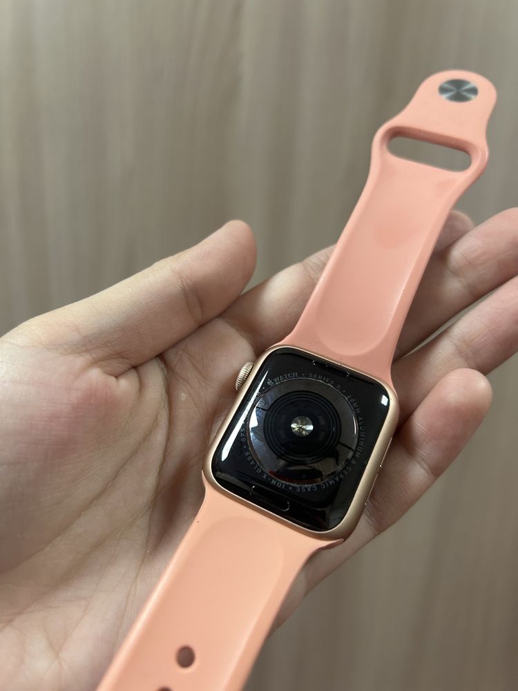 Продается Apple Watch 5series 40mm