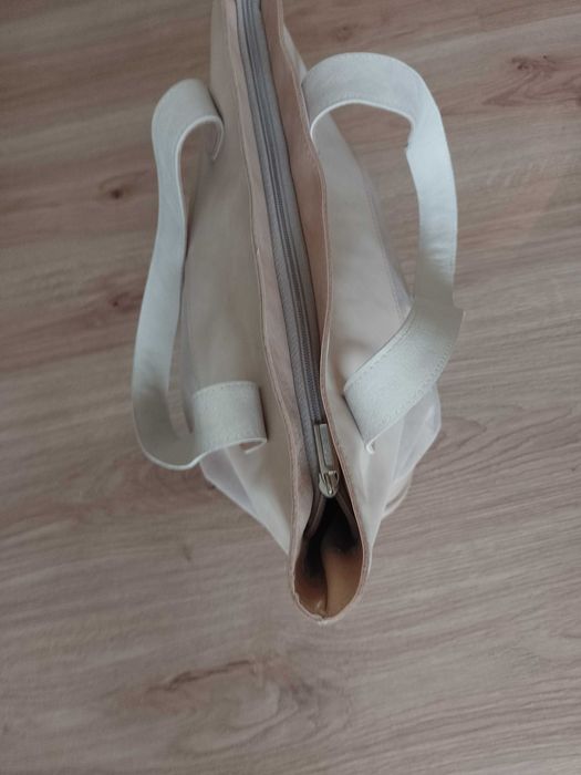 Нова дамска чанта от естествена кожа