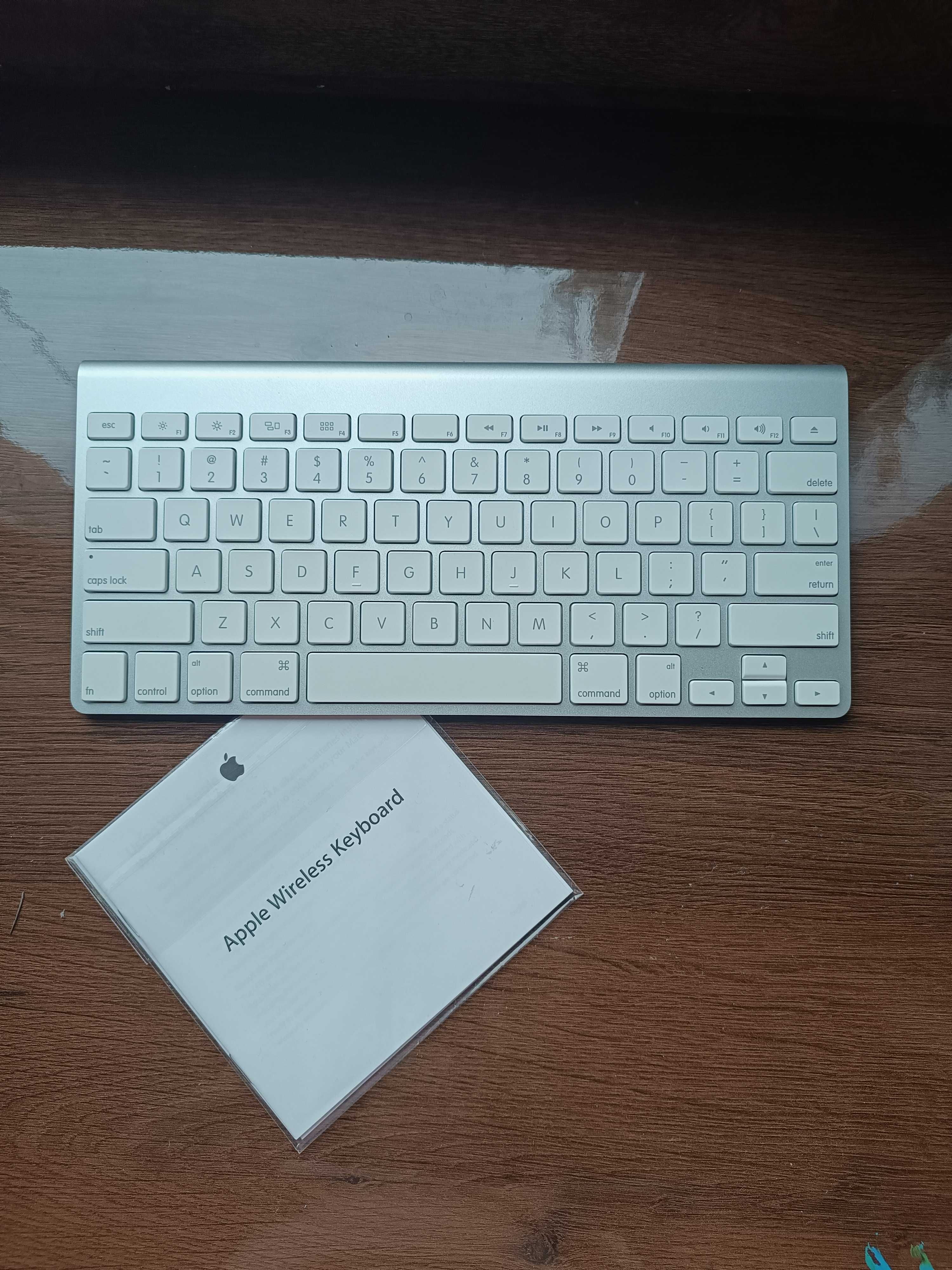 Клавиатура Apple беспроводная MC184LL/B