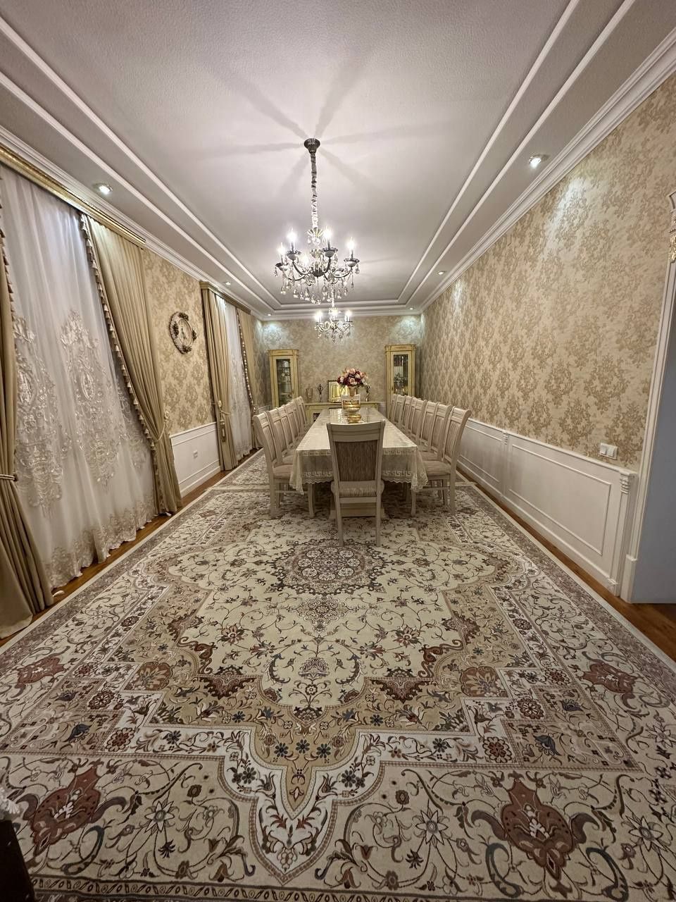 Продается, Айван, кухня, летная кухня, 3 спальня, 1 гостевая, 1 зал