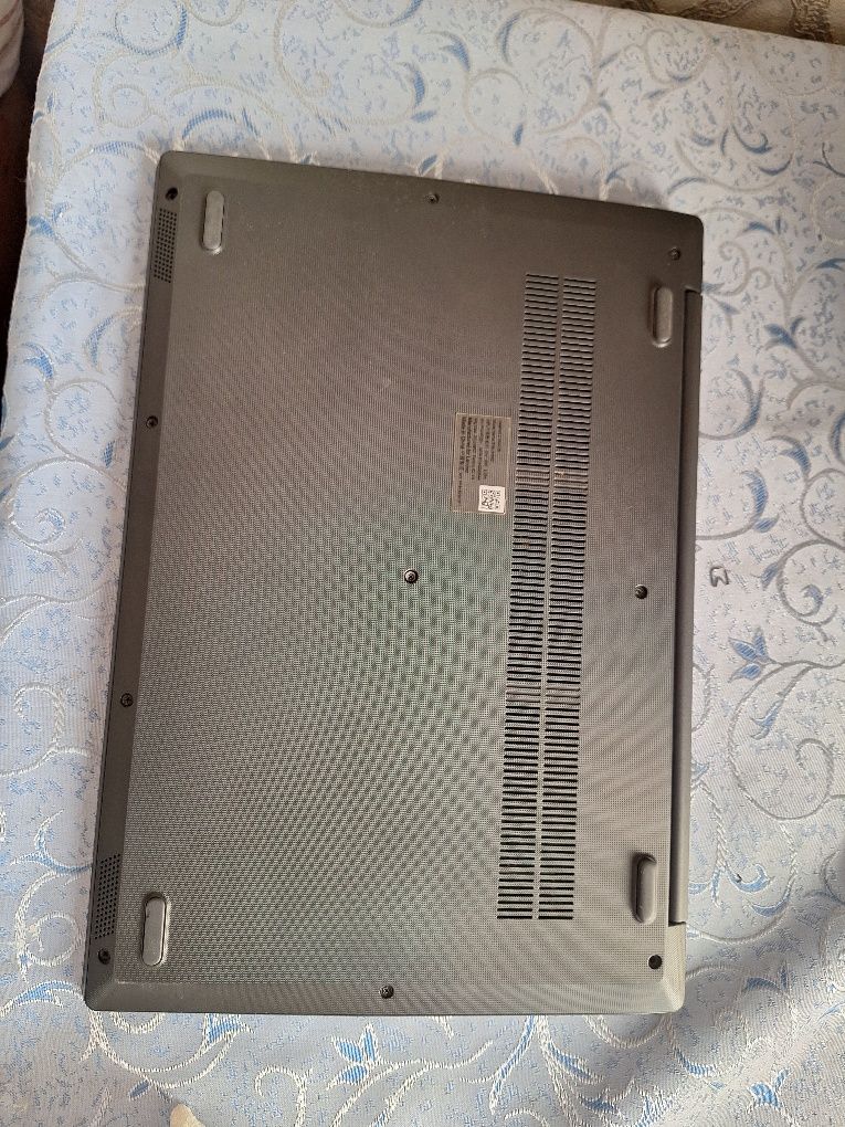 Lenovo IdeaPad 3