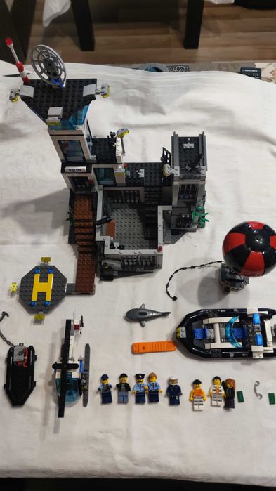 Продавам Лего Град / Lego City 1-ва част Полицейски комплекти