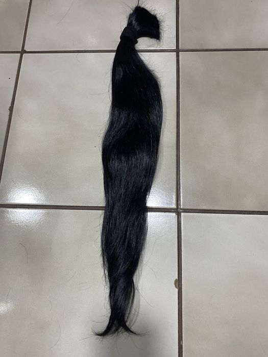 Продавам естествена коса