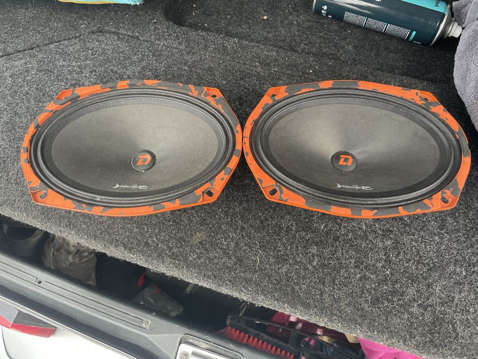 Продам 5 элемент вместе с калонкой дл аудио