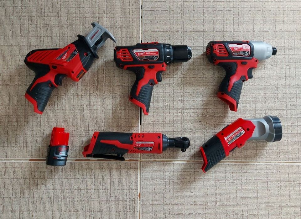 Filetanta Milwaukee M12 noua