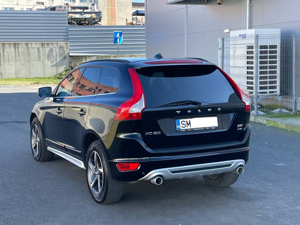 Volvo XC 60 - R-Disign - 2013 E5 - 4X4