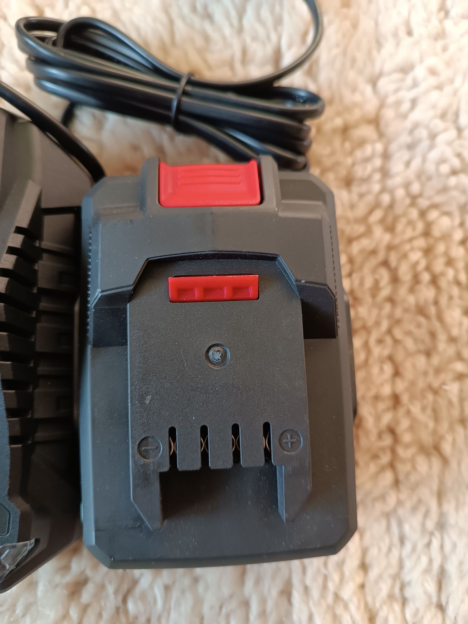 20 V - 4.5 Ah / Комплект батерия и зарядно 20 V - 4.5 Ah

Парксайд/Pa