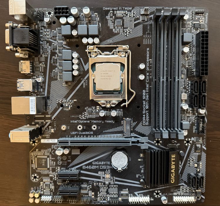 Placa de baza Gigabyte B460m DS3H + Procesor  Intel Core I5-10400F