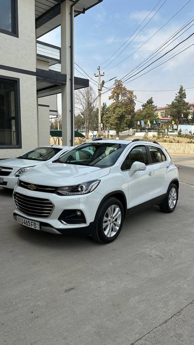 Tracker 1 Premier Full