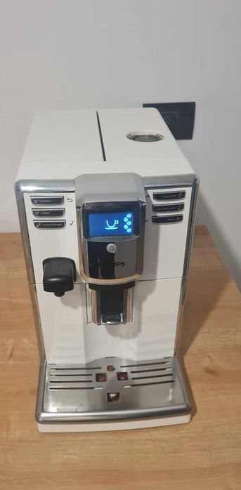 De vanzare aparat Espressor automat Philips EP5331/10 Seria 5000