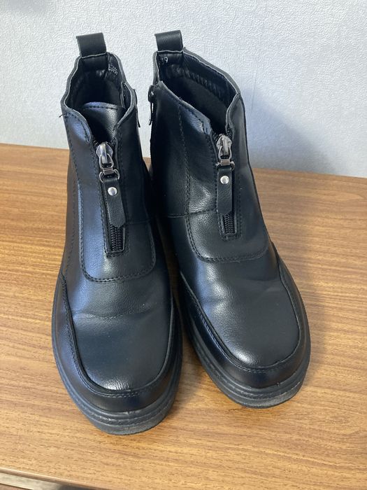 Продам женские полусапожки