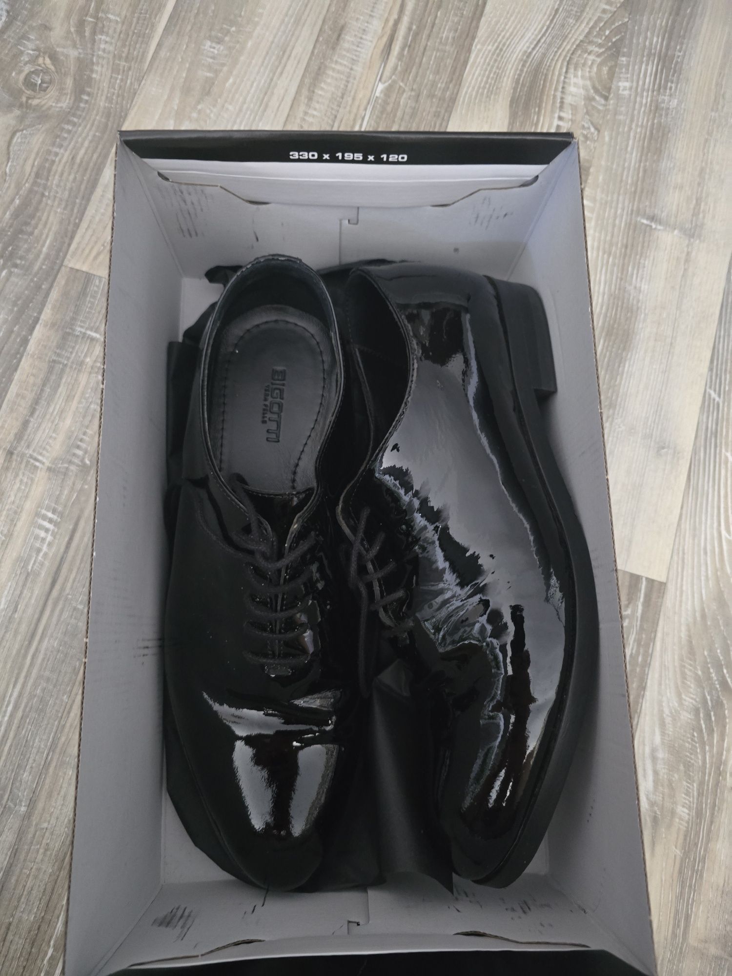 Costum de barbati BIGOTTI ( M ) + pantofi piele neagra