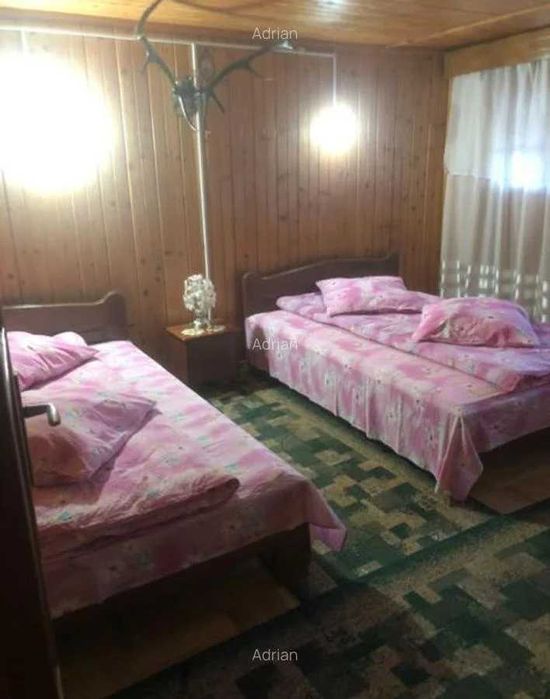 Vand casa / vila Soveja, 6 camere, 430MP (Renovata 2023)