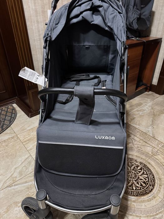 Детская коляска от бренда Luxmom
