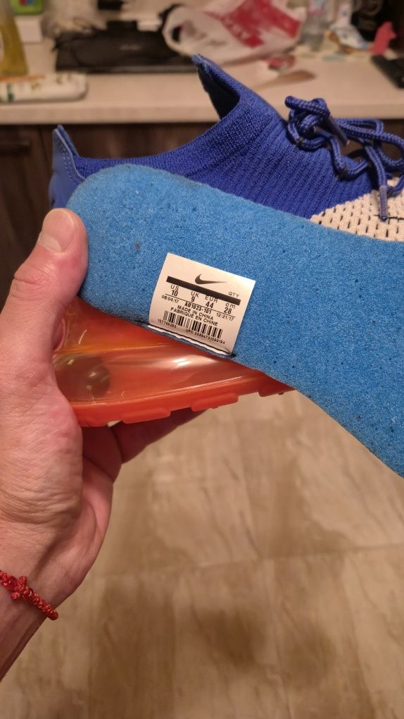 Чисто нови оригинални Nike 270