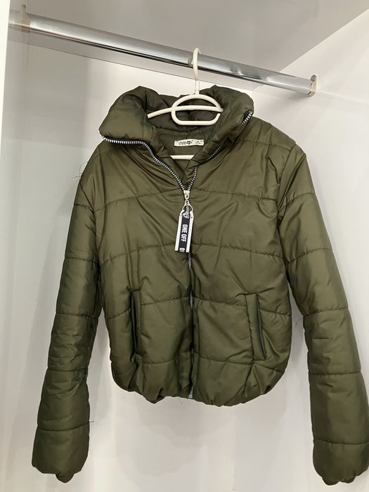 Дамски връхни дрехи