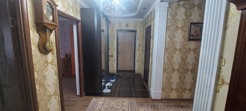 Продам квартиру на Батыс-2