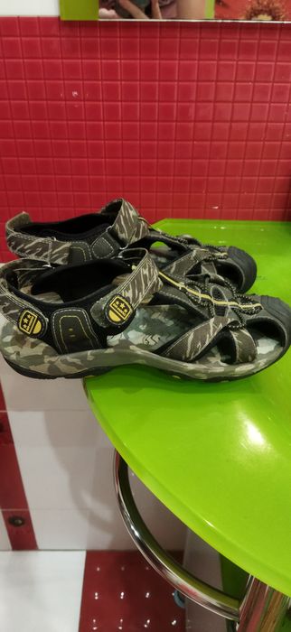 Сандали фирменные 37р