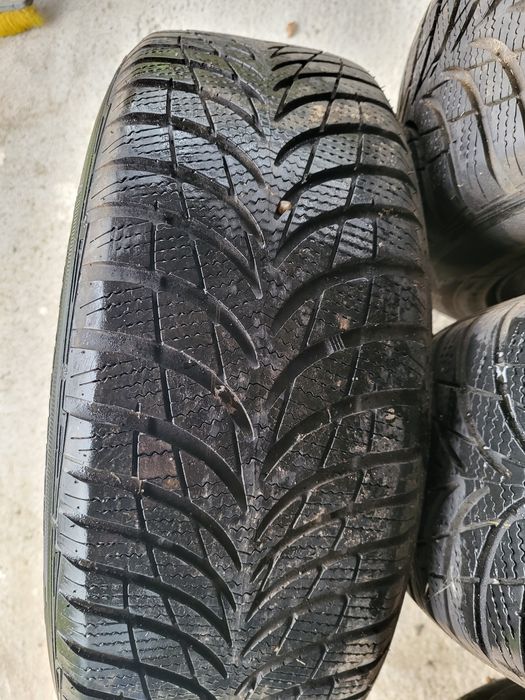 Anvelope iarna pe jante