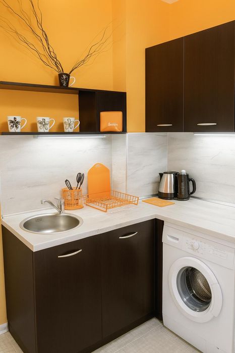 Дава се под наем Двустаен апартамент в Пловдив, Кършияка - 53 кв.м за 459 € - Снимка #2