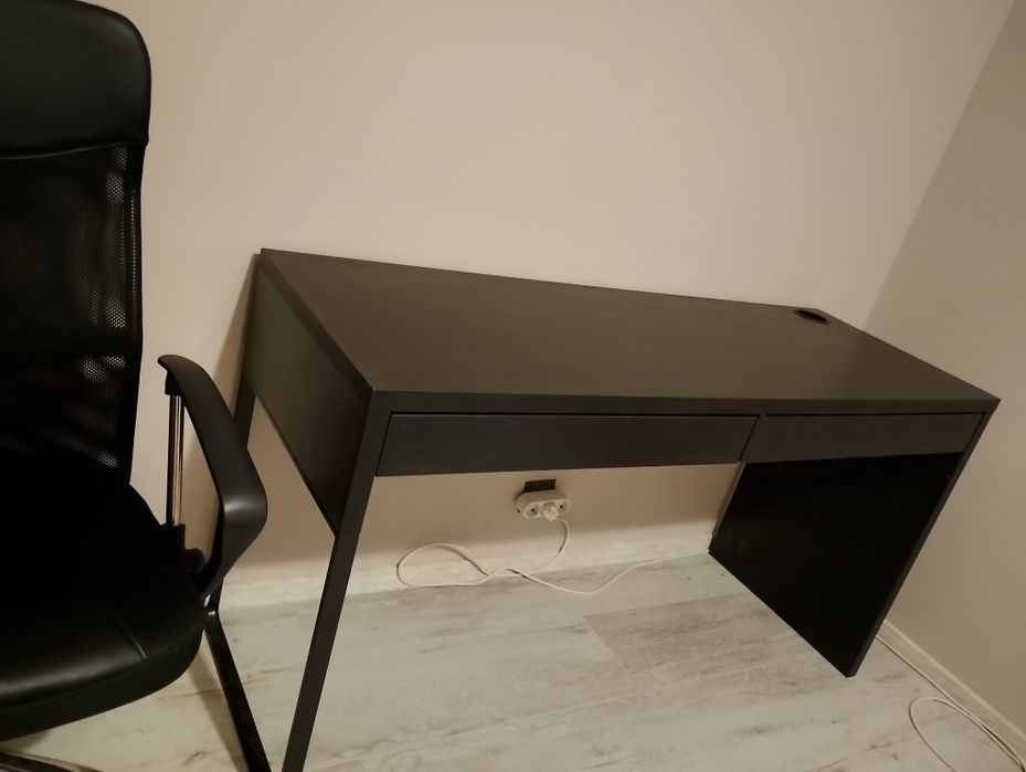 Birou Ikea negru