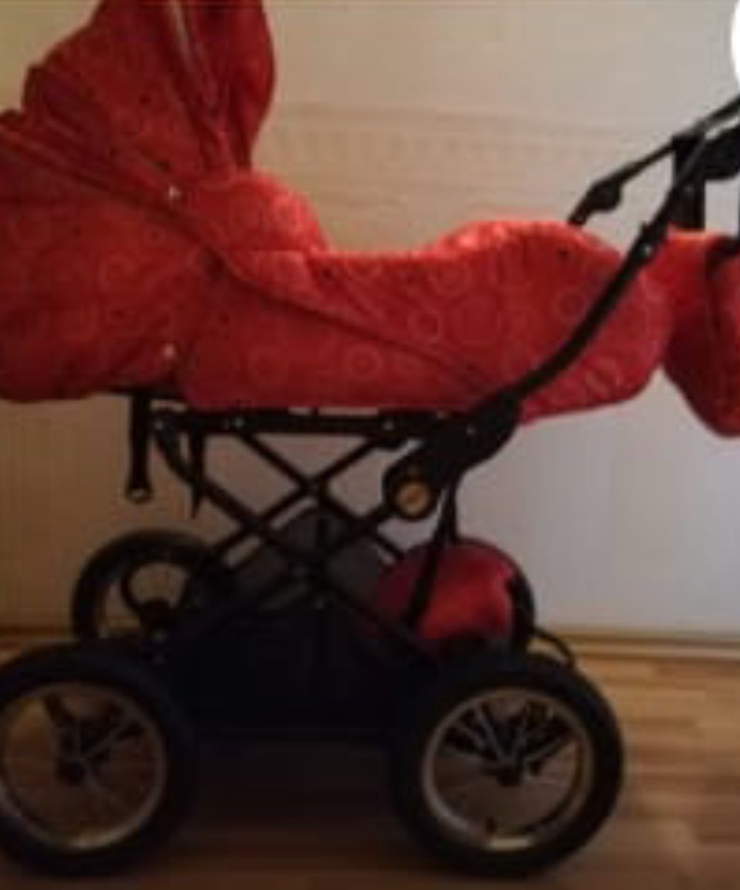 Зимняя детская коляска, цвет красный