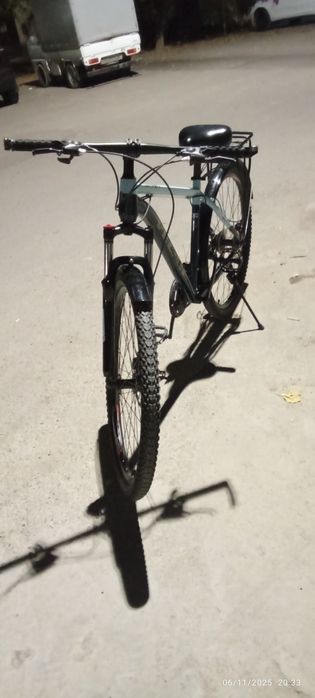 Velosapet sotiladi Razmer 29 sastayanasi yaxshi aybi yoʻq