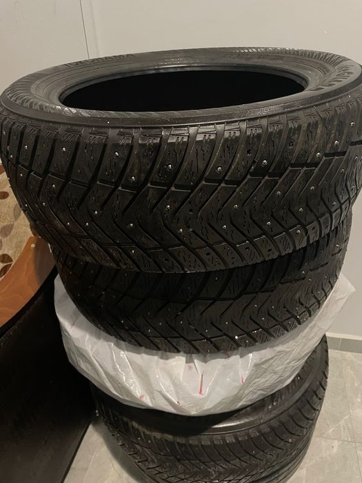 Шины зимние шипованные