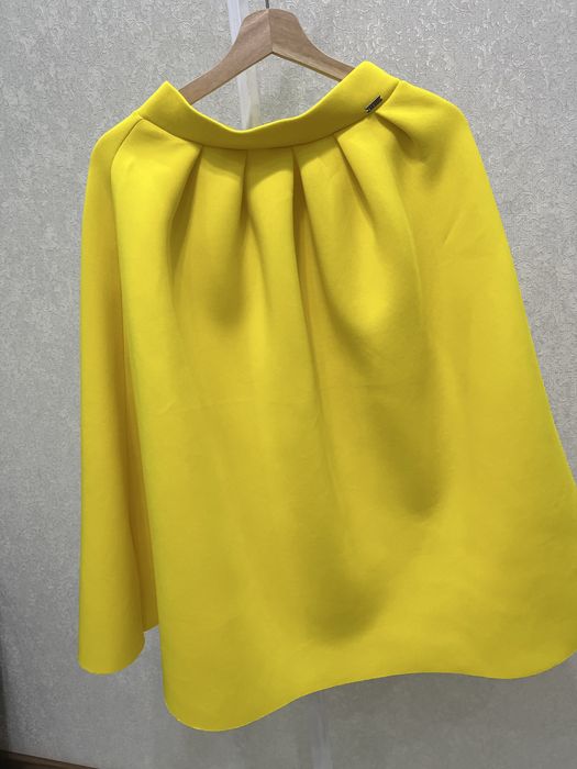 Юбка желтого цвета