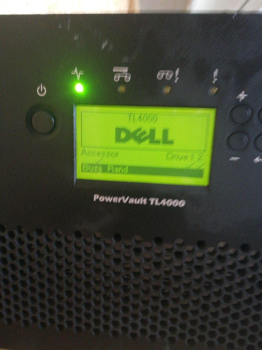 Server Dell Powervault 4000 si Sursa de alimentare