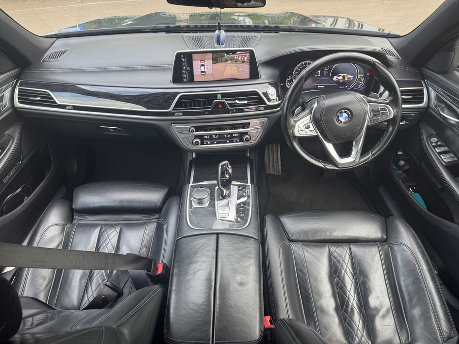 Vand schimb Bmw 730d G11 m paket carbon core volan dreapta
