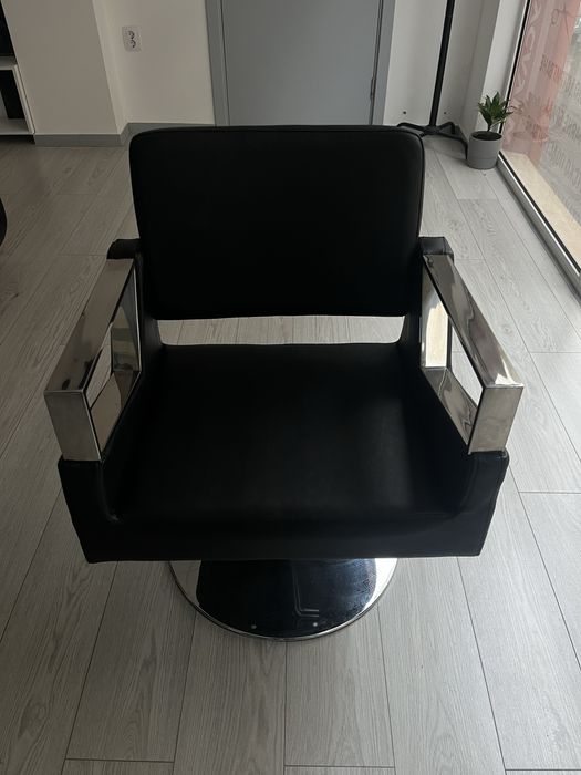 Фризьорски стол