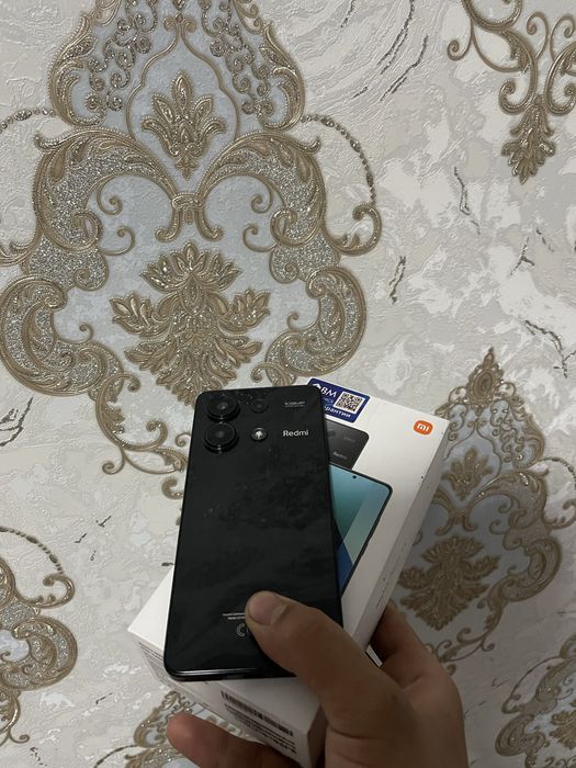 Redmi note 13 128/8+4