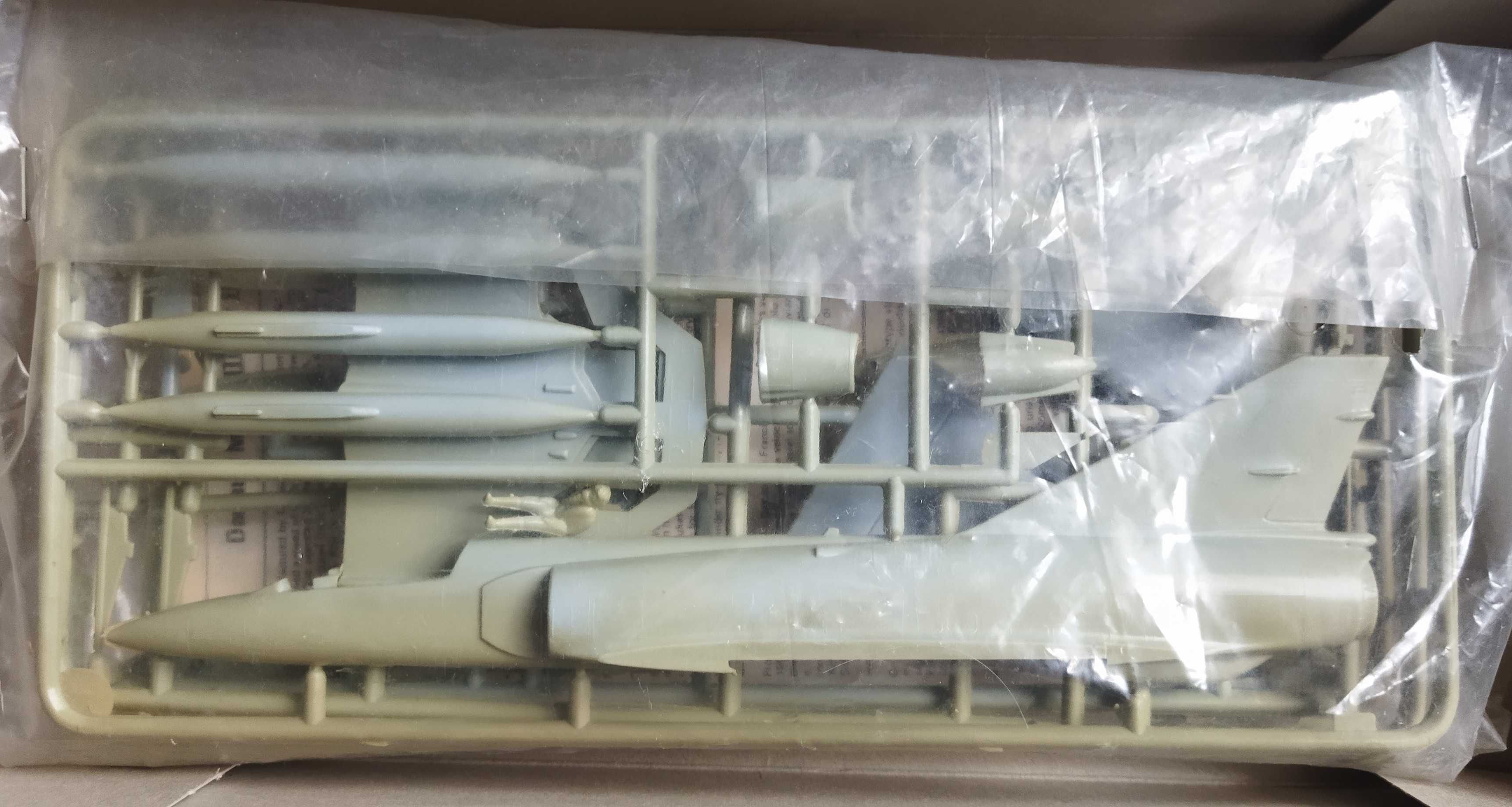 конструктор самолет модель Ла-7 в масштабе 1/72 NOVO