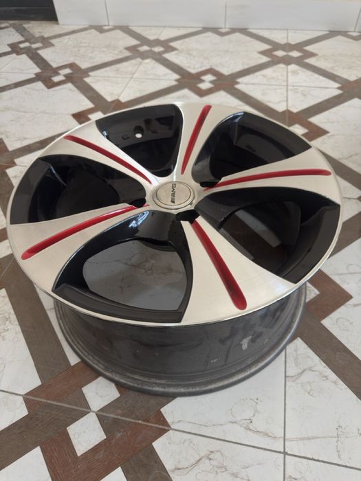 Idealni Red Line diska R16