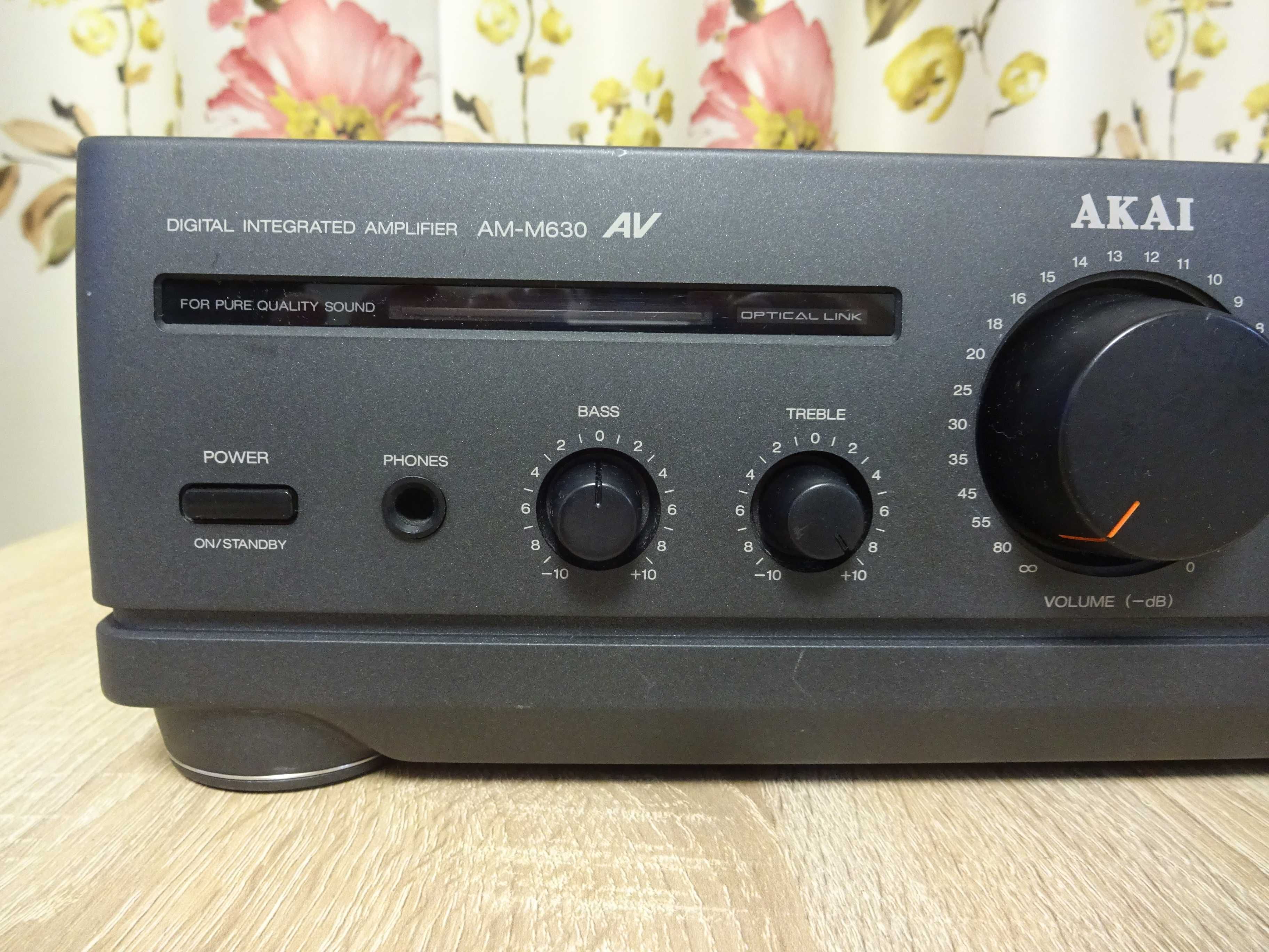 Amplificator Akai AM-M630