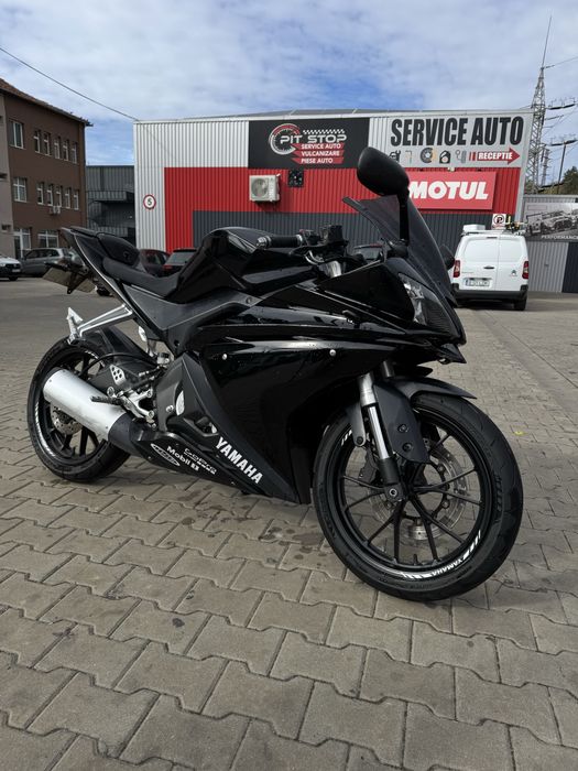 Yamaha yzf r125 2015