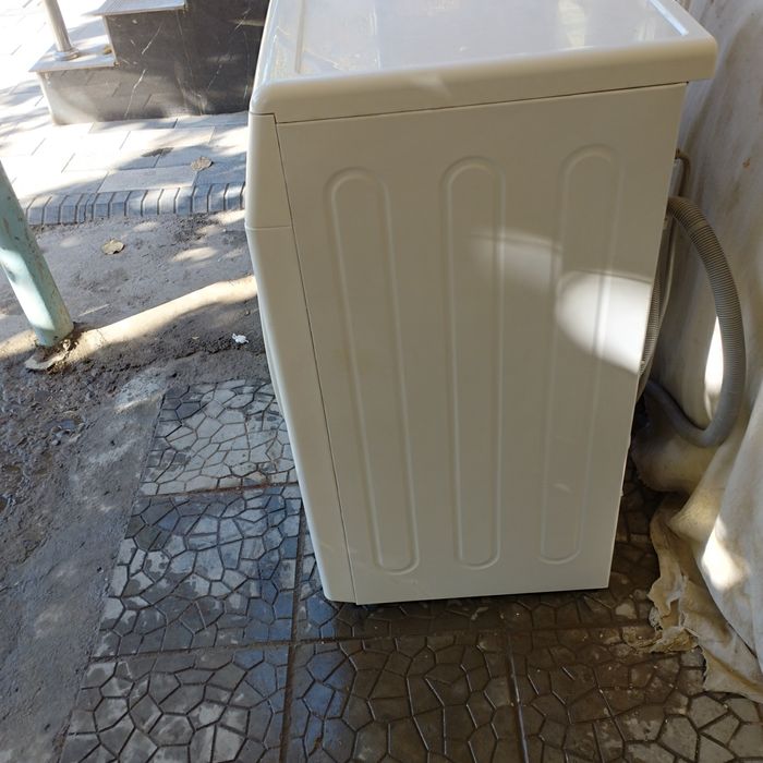 Срочно продам стиральную машину