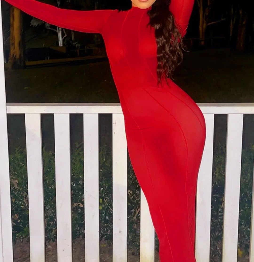 Rochie lunga roșie