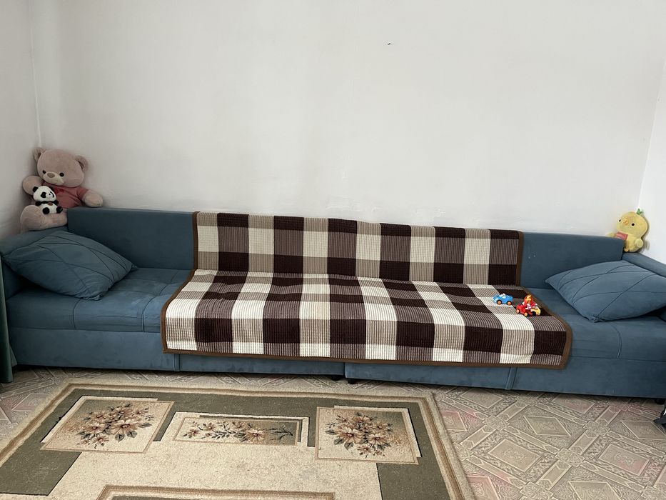 Продам диван в очень хорошем состоянии