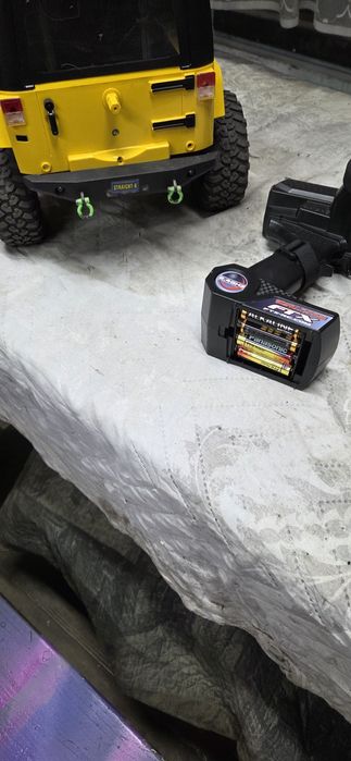 Продавам rc crawler 1:10
