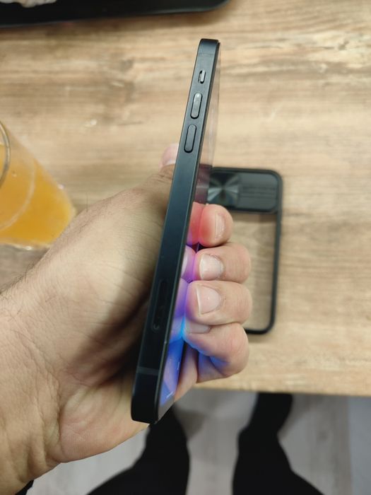 Iphone 12 64GB Много добро състояние