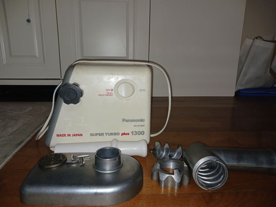мясорубка Panasonic MK-G1300P Super Turbo plus 1300.