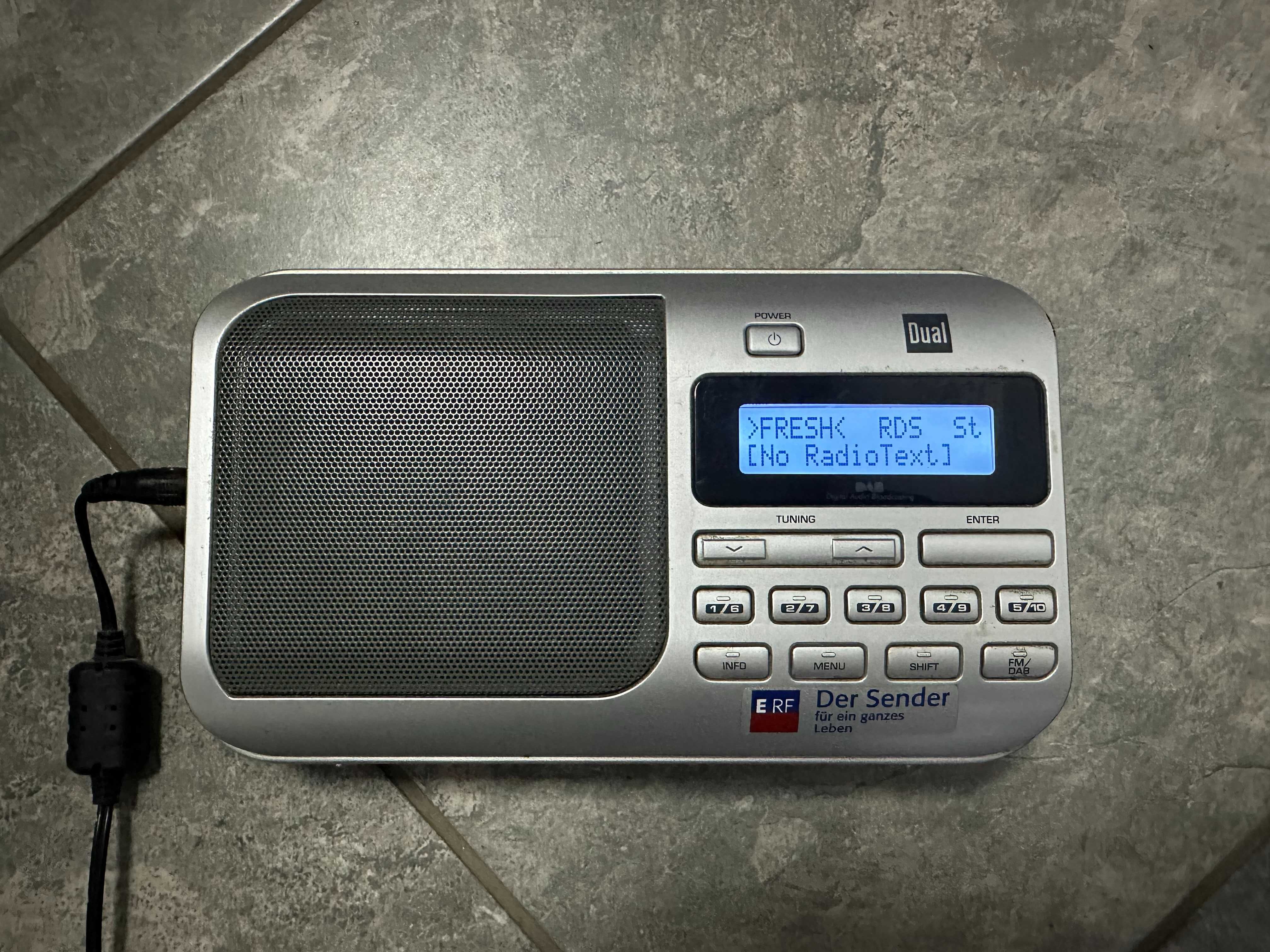 Цифрово радио Dual DAB 4 Portable Digital Radio DAB+/FM Tuner