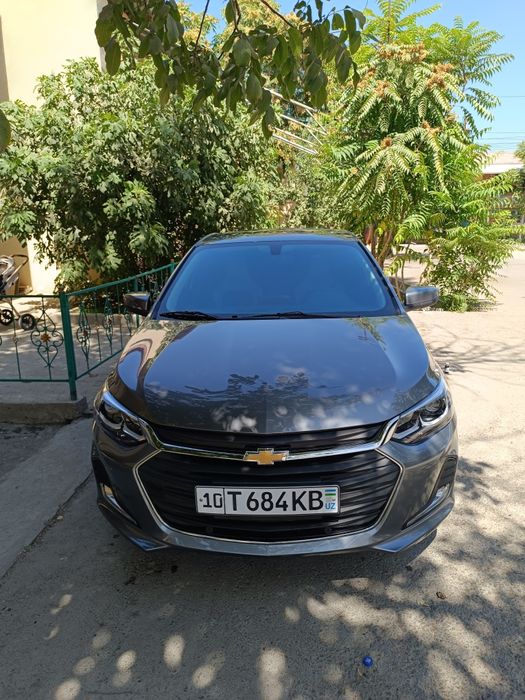 Onix мокрый асфальт