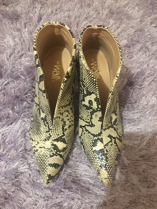 Botine