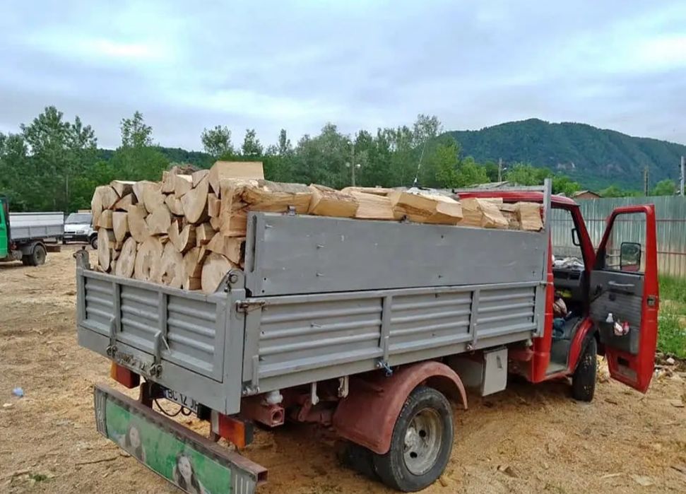 Vând lemne de foc esență fag Transport la domiciliu