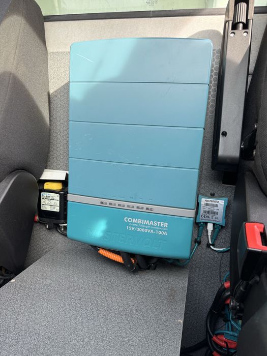 Caroserie Cub Frigorific Electric Carrier 2021  Invertor 12 - 220V -22