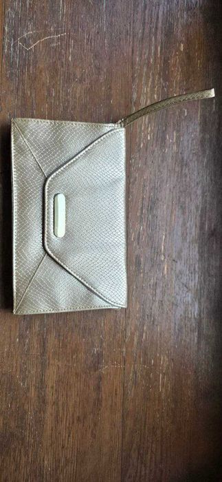 Продам новую сумочку-клатч