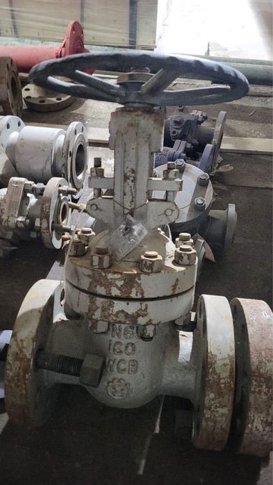 Продам задвижки есть разных типов